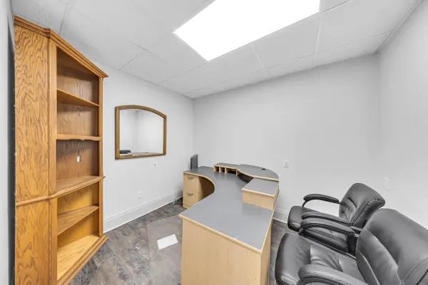 327 Woolwich ST, Guelph, ON N1H 3W4