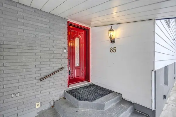 85 Ranchdale DR, Hamilton, ON L8V 2L9