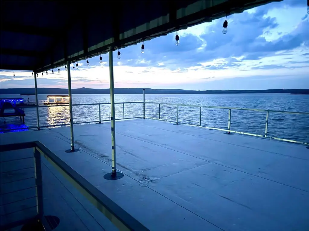 935 Longs Camp Road, Graford, TX 76449