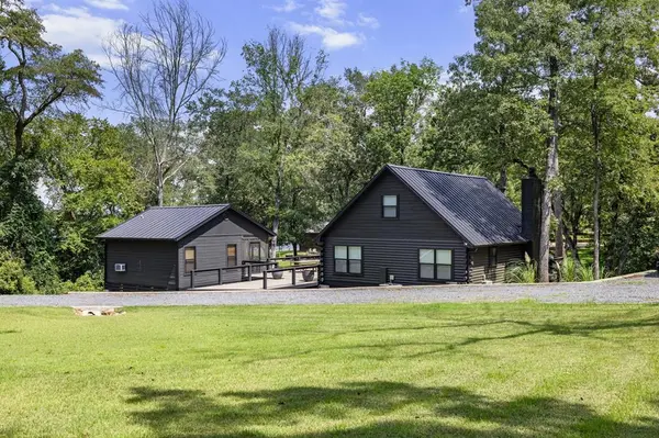 303 Palo Duro Street, Scroggins, TX 75480