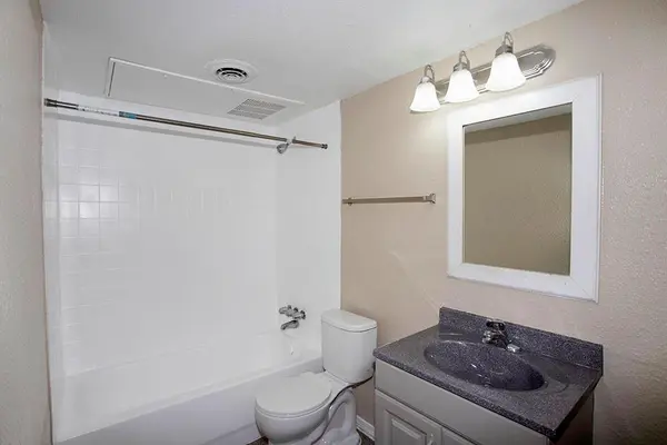 14208 Heritage Circle, Farmers Branch, TX 75234