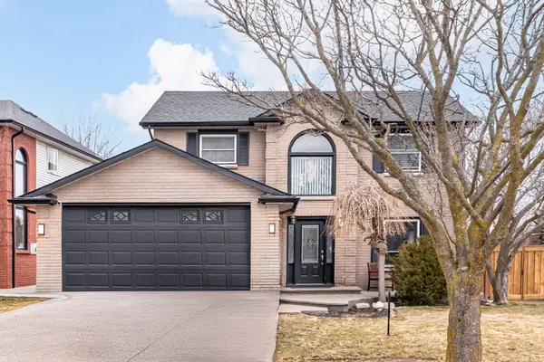 2197 Oakridge CRES, Burlington, ON L7M 4C8
