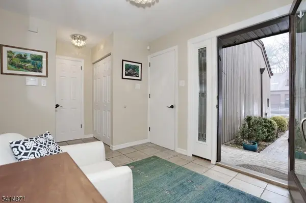 10 Romopock Ct, Mahwah Twp., NJ 07430