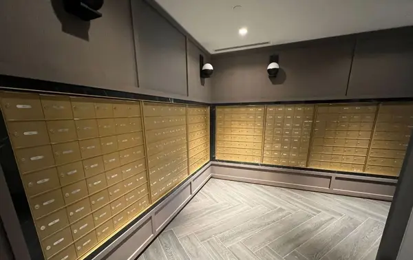 395 Dundas ST W #LPH12, Oakville, ON L6M 5R8