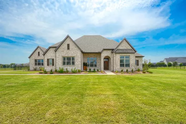 Sunnyvale, TX 75182,462 Infinito Drive