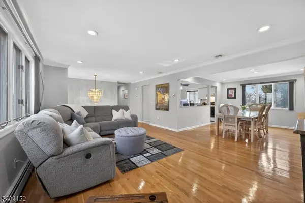 152 Claremont Ave, Saddle Brook Twp., NJ 07663