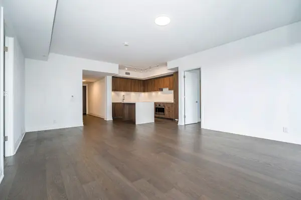 33 Frederick Todd WAY #1206, Toronto C11, ON M4G 0C9