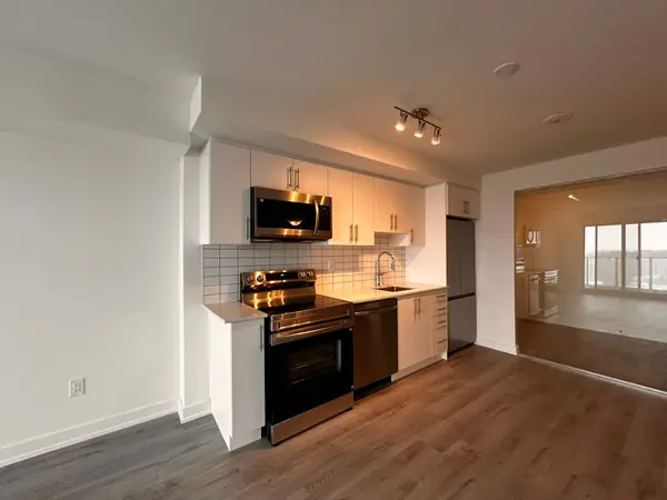 1010 Sandy Beach RD #1006, Pickering, ON L1W 0C7