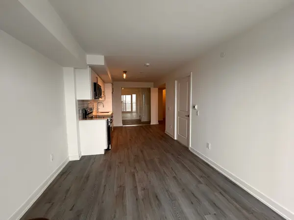 1010 Sandy Beach RD #1006, Pickering, ON L1W 0C7