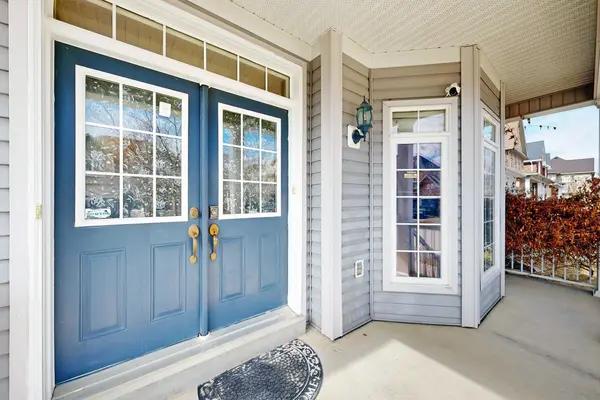 8 Brookhurst AVE, Georgina, ON L4P 0B4