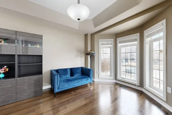 8 Brookhurst AVE, Georgina, ON L4P 0B4