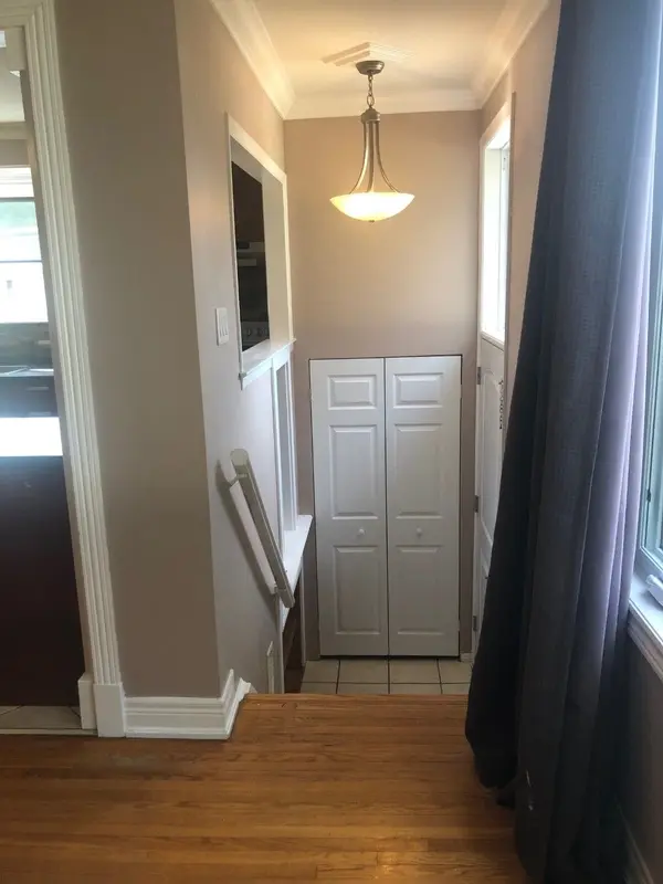 34 Langwith CT #Main, Brampton, ON L6Y 1Z8