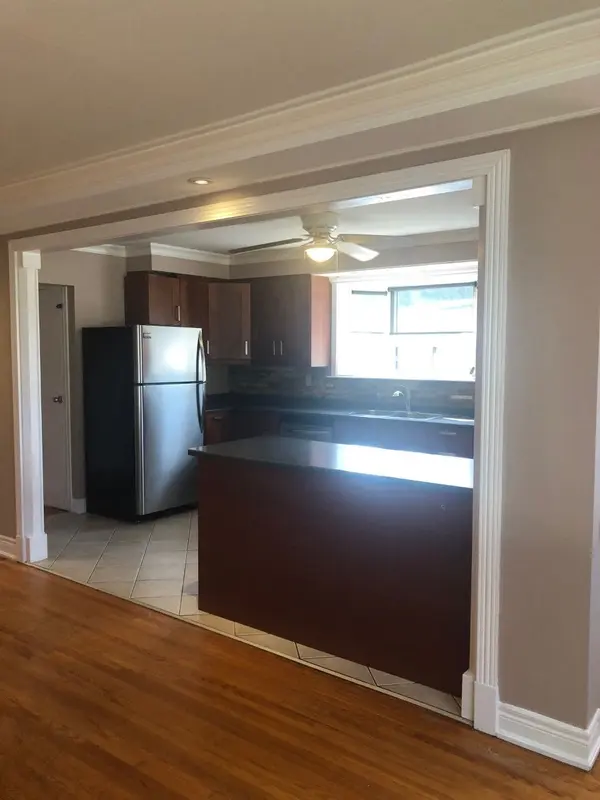 34 Langwith CT #Main, Brampton, ON L6Y 1Z8