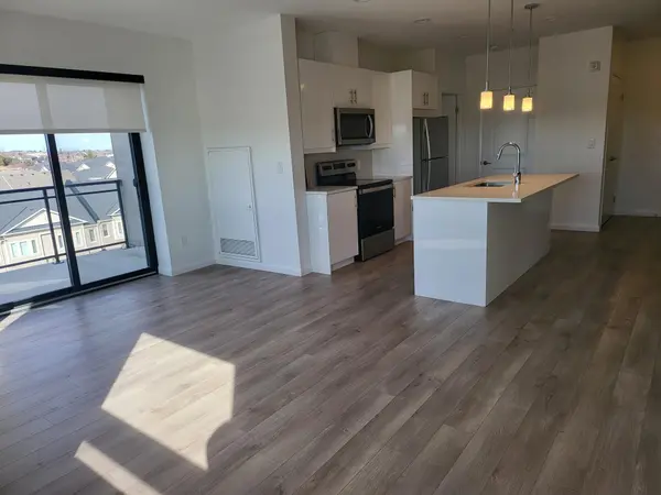 144 Watson RD #601, Guelph, ON N1E 0B9