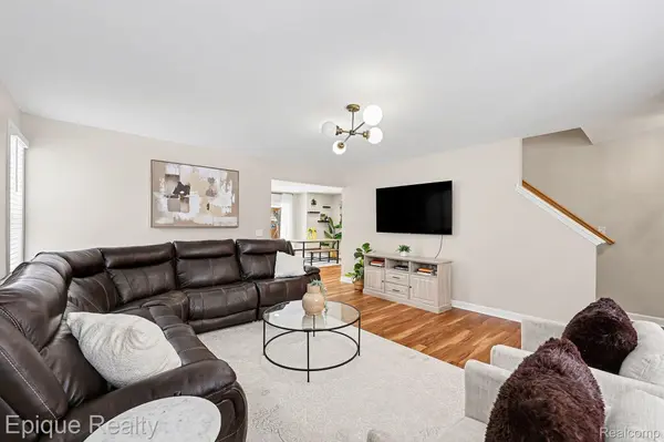 3788 Dearborn AVE, Rochester Hills, MI 48309