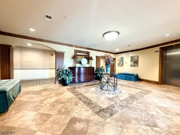 356 Victoria Drive, Bridgewater Twp., NJ 08807