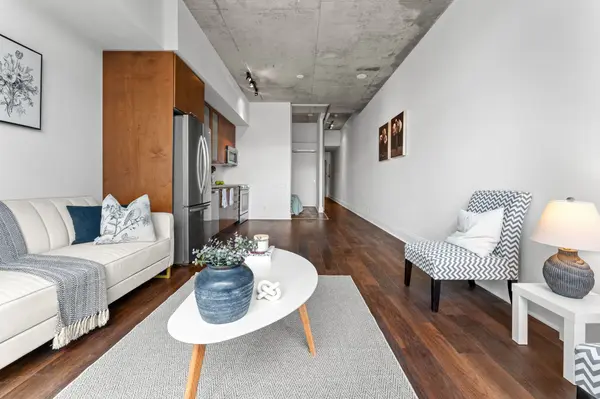 33 Mill ST #517, Toronto C08, ON M5A 3R3