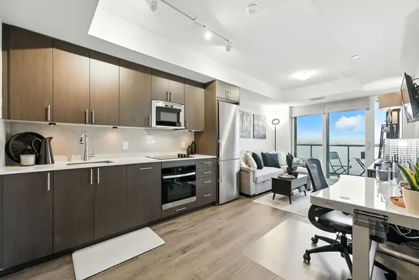 2545 Simcoe ST N #802, Oshawa, ON L1L 0W3