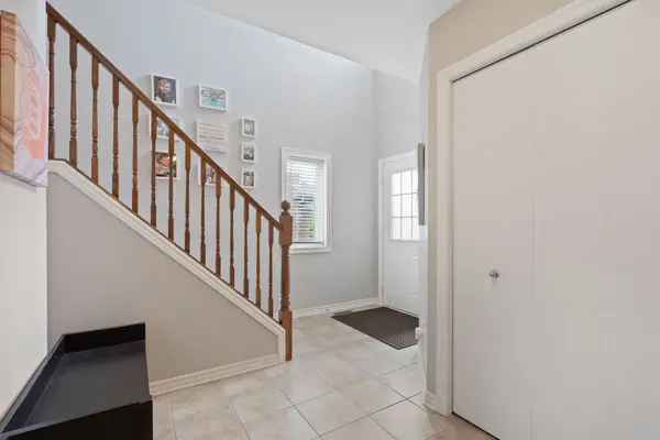 3268 Emilycarr LN, London South, ON N6L 0B2