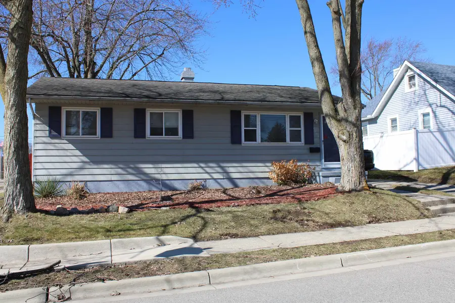 5054 Fairchild ST, Swartz Creek, MI 48473