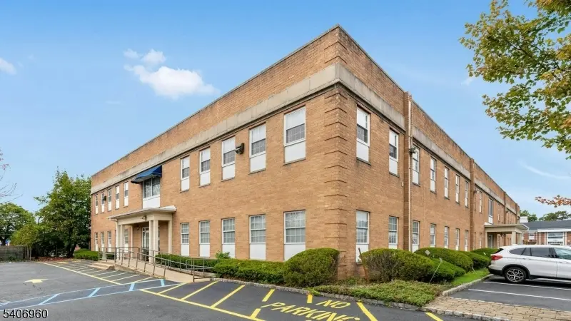 1033 Clifton Ave, Clifton City, NJ 07013