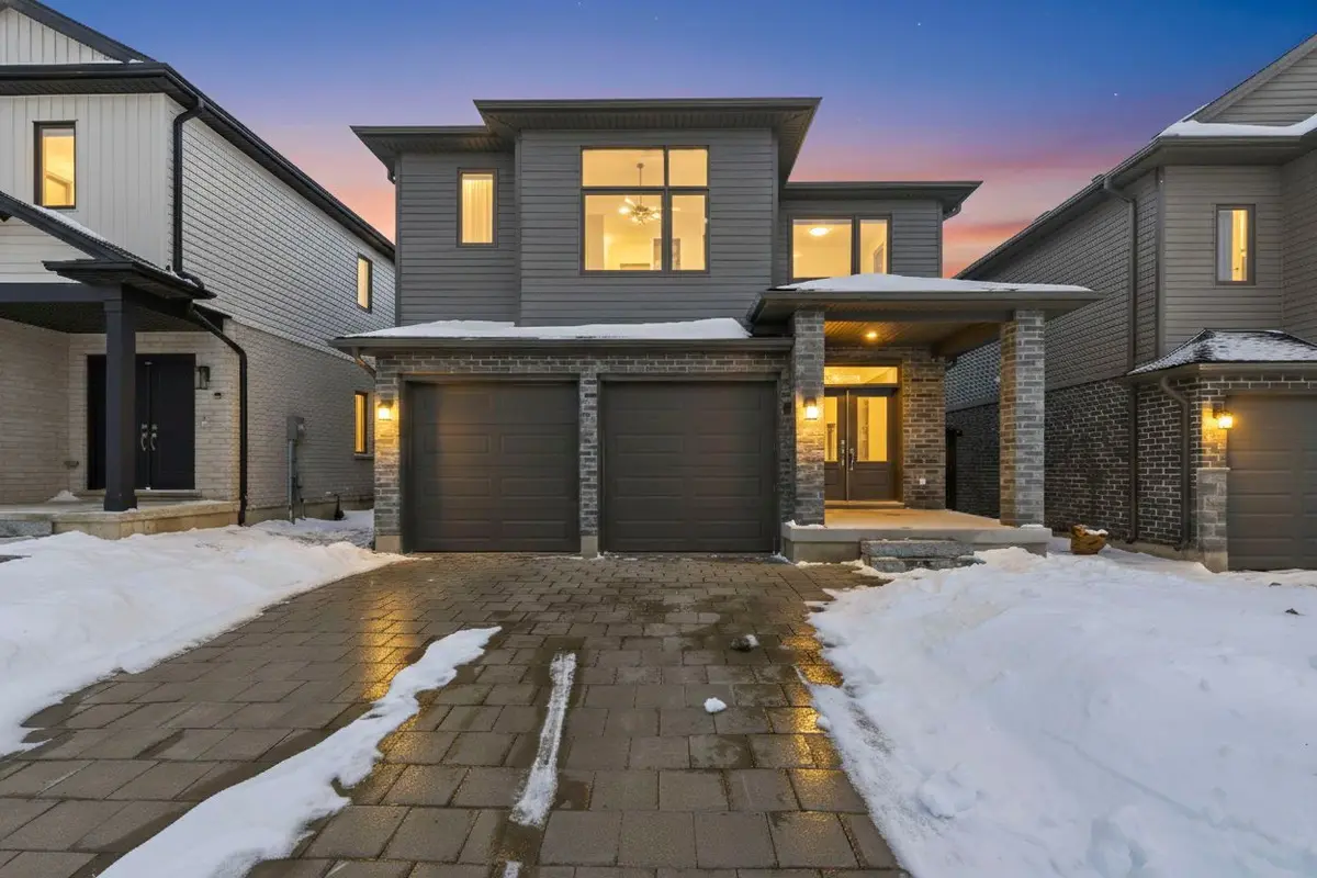 3624 Earlston Cross, London South, ON N6L 0G6