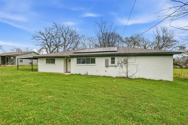 205 S Line Street, Weatherford, TX 76086