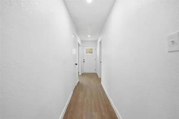 205 S Line Street, Weatherford, TX 76086