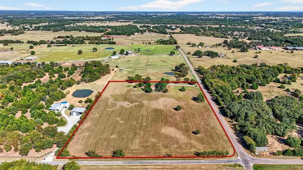 5023 W Line Road, Whitesboro, TX 76273