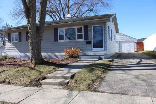 5054 Fairchild ST, Swartz Creek, MI 48473