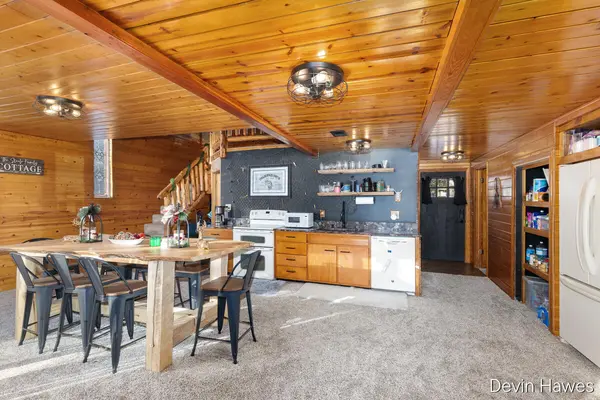 259 Ivason DR, Douglass Twp, MI 48888