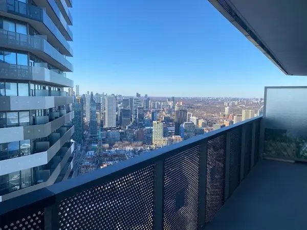 138 Downes ST #6511, Toronto C08, ON M5E 0E4