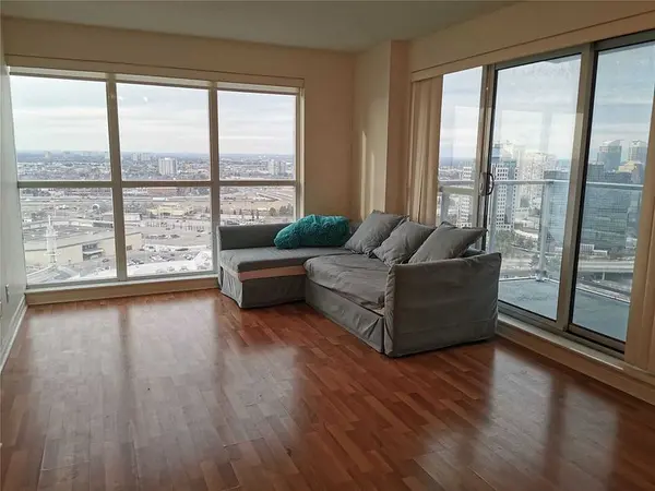 70 Town Centre CT #2402, Toronto E09, ON M1P 4Y7