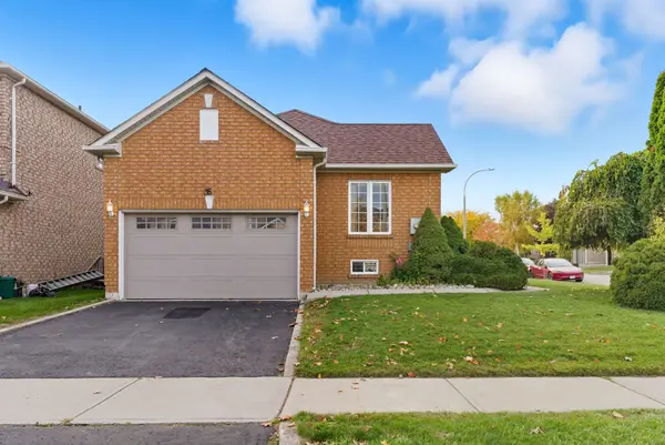 36 Tormina BLVD, Whitby, ON L1R 3B4