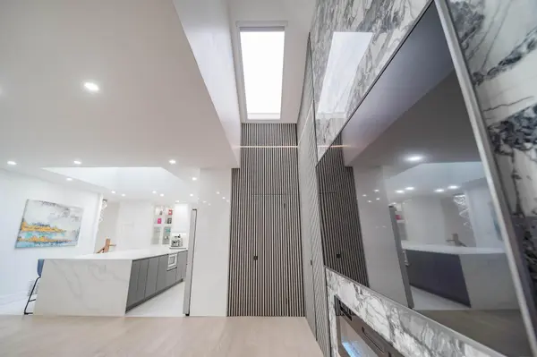 7118 Yonge ST, Innisfil, ON L9S 4P3