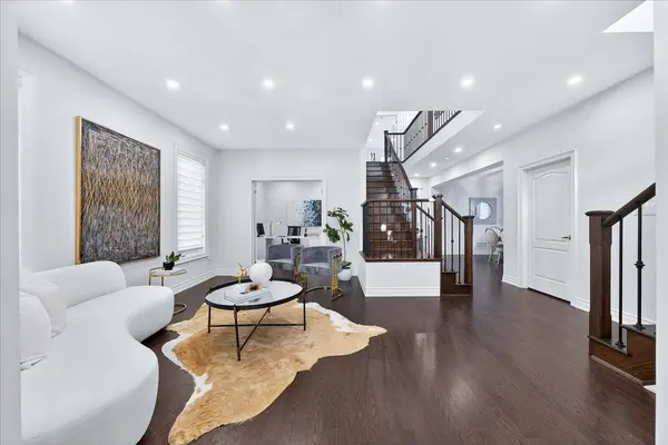 10 Deer Pass RD, East Gwillimbury, ON L9N 0L6