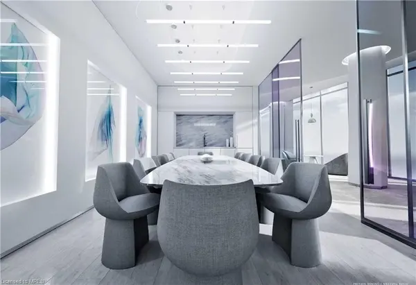 3200 Dakota Common #B307, Burlington, ON L7M 2A7