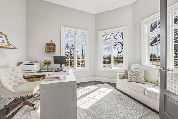 476 Patricia DR, Burlington, ON L7T 1K2