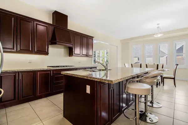 10 Calstock PL, Brampton, ON L6X 0X3