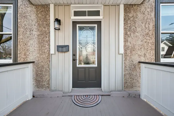 10 James ST W, Guelph, ON N1G 1E2