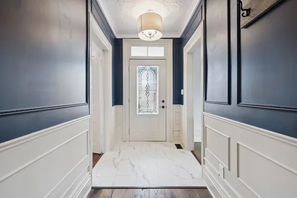 10 James ST W, Guelph, ON N1G 1E2