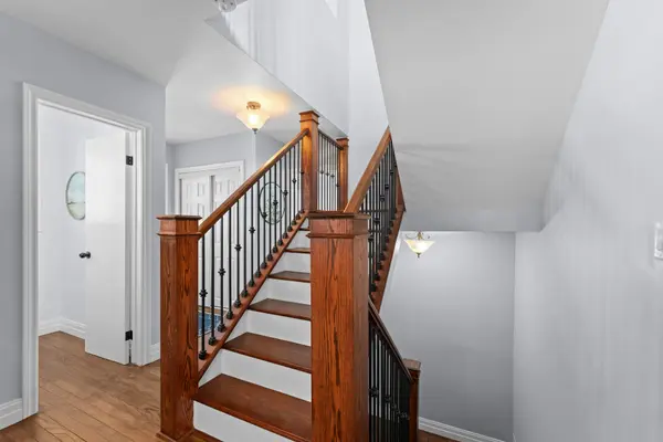 58 Cliff CRES, Kingston, ON K7M 1A8