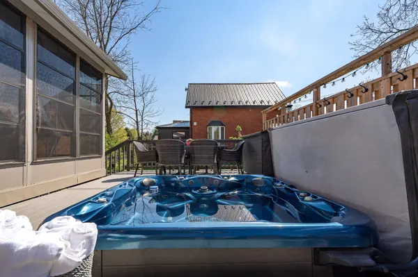 247 St Vincent ST, Meaford, ON N4L 1C1