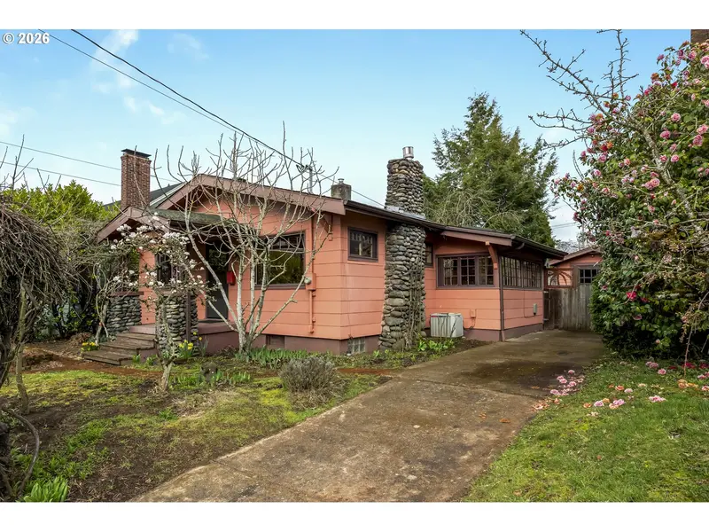 6626 N GREENWICH AVE, Portland, OR 97217