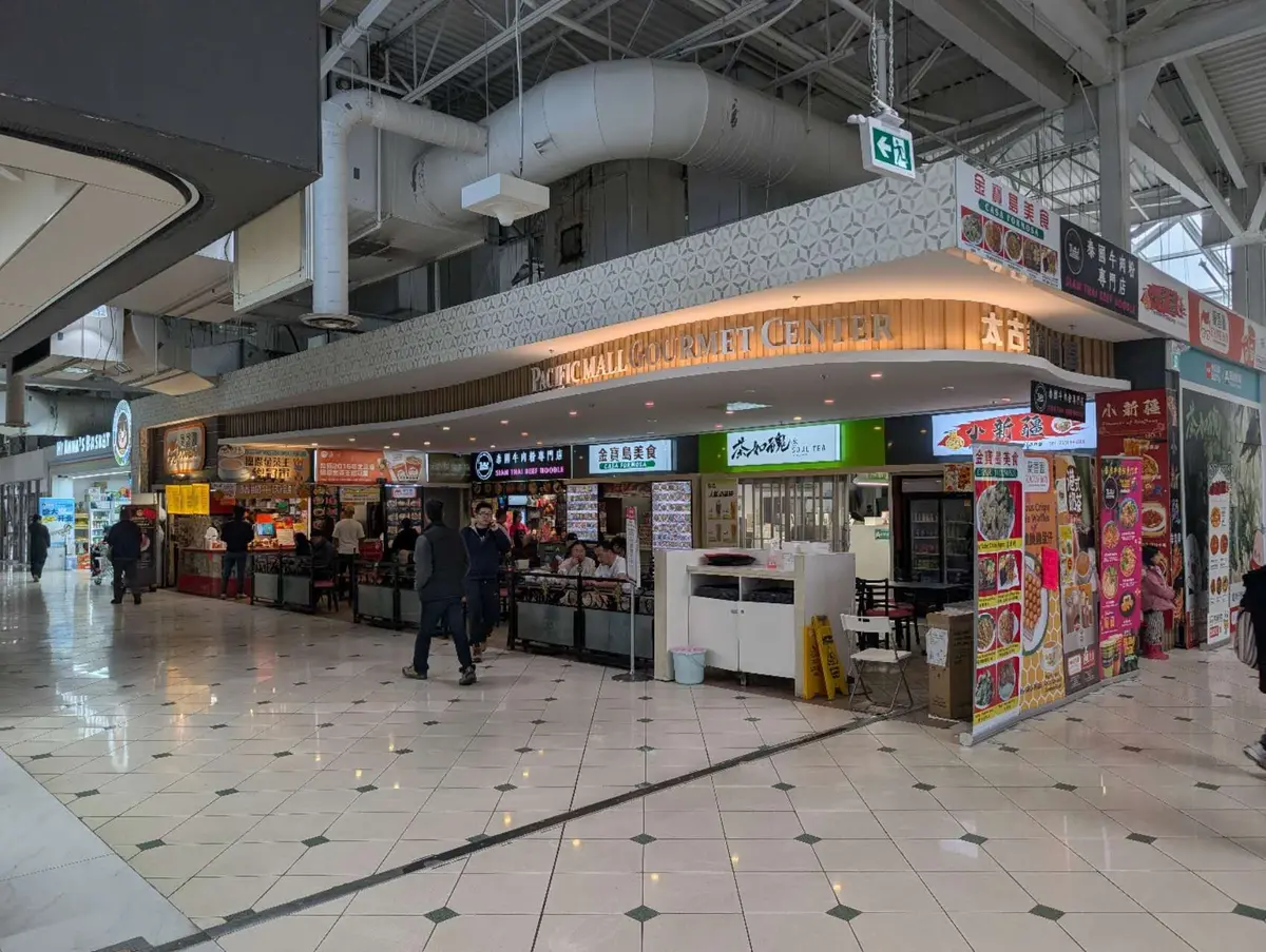 4300 Steeles AVE E #F28, Markham, ON L3R 0Y5