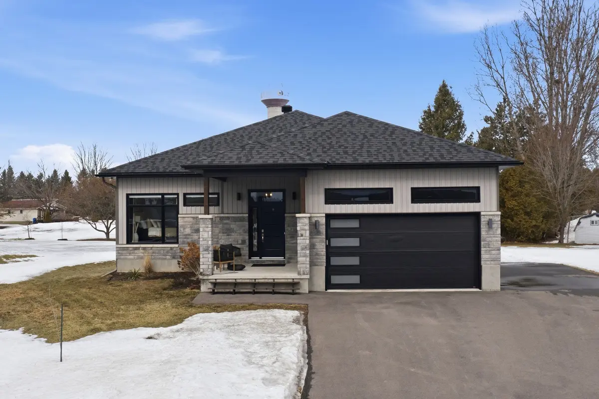 21 Maxime CT, Clarence-rockland, ON K0A 2A0