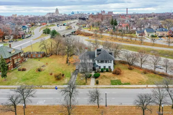 1135 Chicago BLVD, Detroit, MI 48202