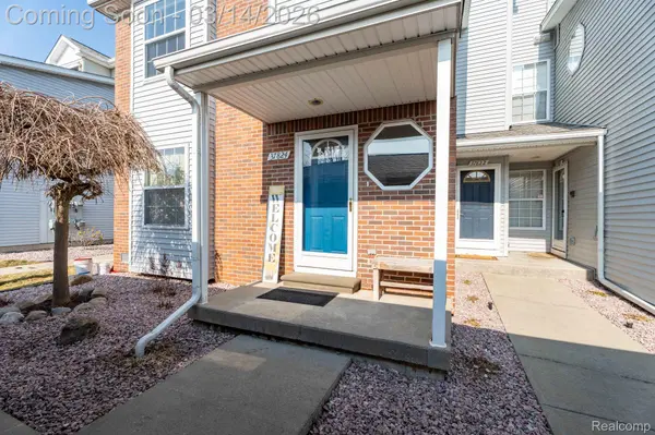 37824 Jefferson AVE, Harrison Charter Township, MI 48045