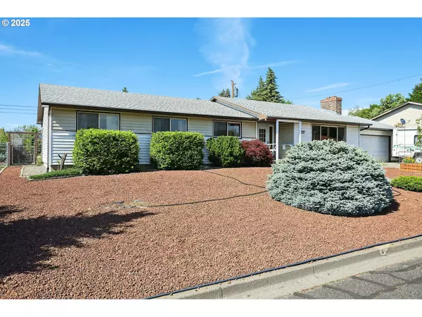 Goldendale, WA 98620,825 MAPLE DR