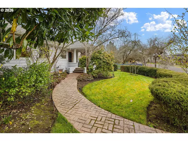 Eugene, OR 97405,940 E 23RD AVE